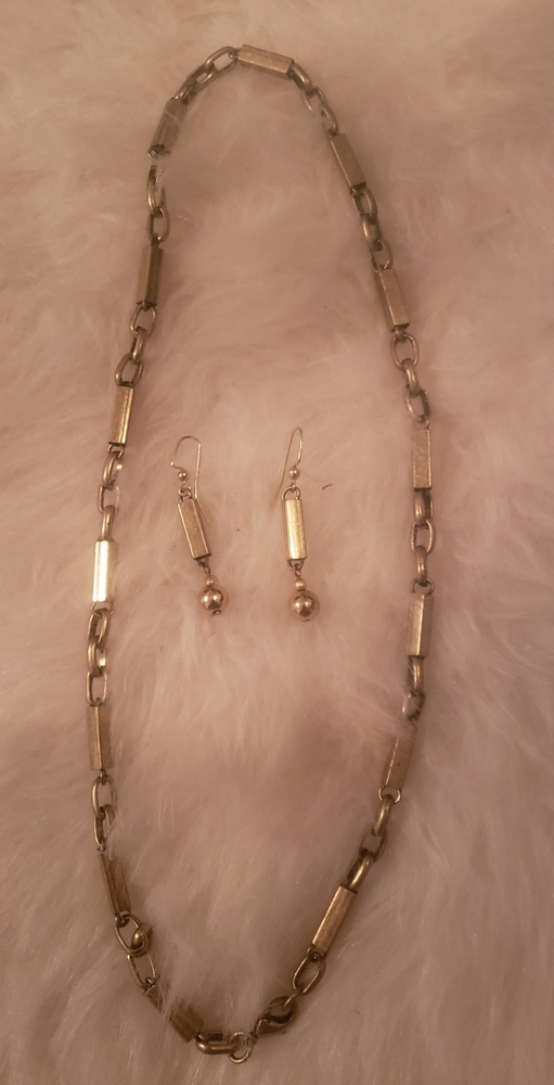 Gold Tone Necklace and Earring Set
